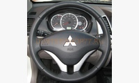 Кожаная оплетка на руль Mitsubishi L-200 IV(KA0T) (2006-2014), черная. Для замены штатной накладки 