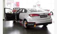 Молдинги на двери широкие KIA Cerato (седан) 2017-