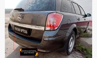 Накладка на задний бампер Opel Astra универсал 2006-2012