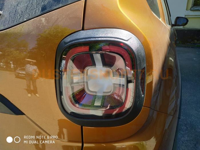 Накладки на задние фонари Рено Дастер 2021- (2 детали Автолидер58 шагрень)