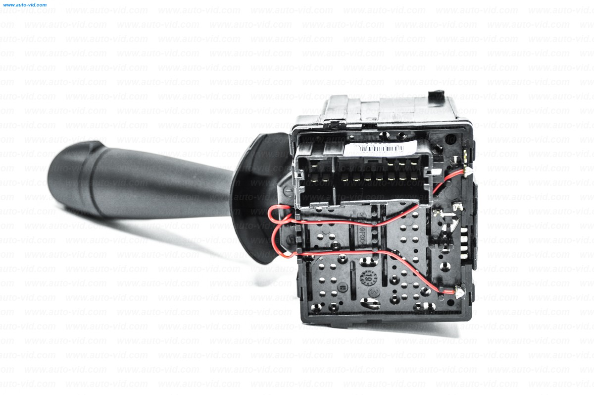 Переключатель подрулевой правый оригинал 8201168008