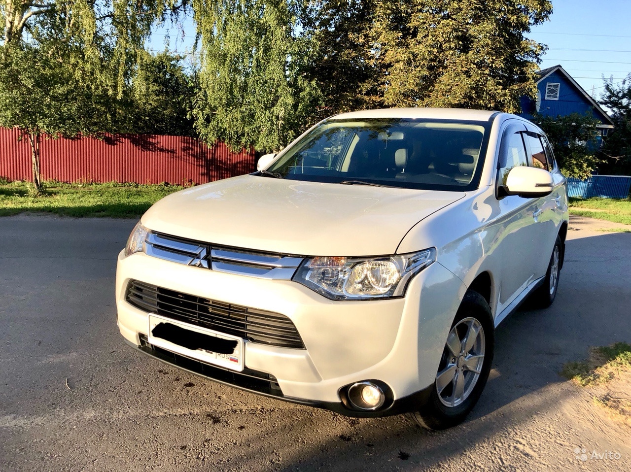 Набор для подкраски сколов Mitsubishi Outlander цвет Белый Перламутр (W76)  - Dustershop77