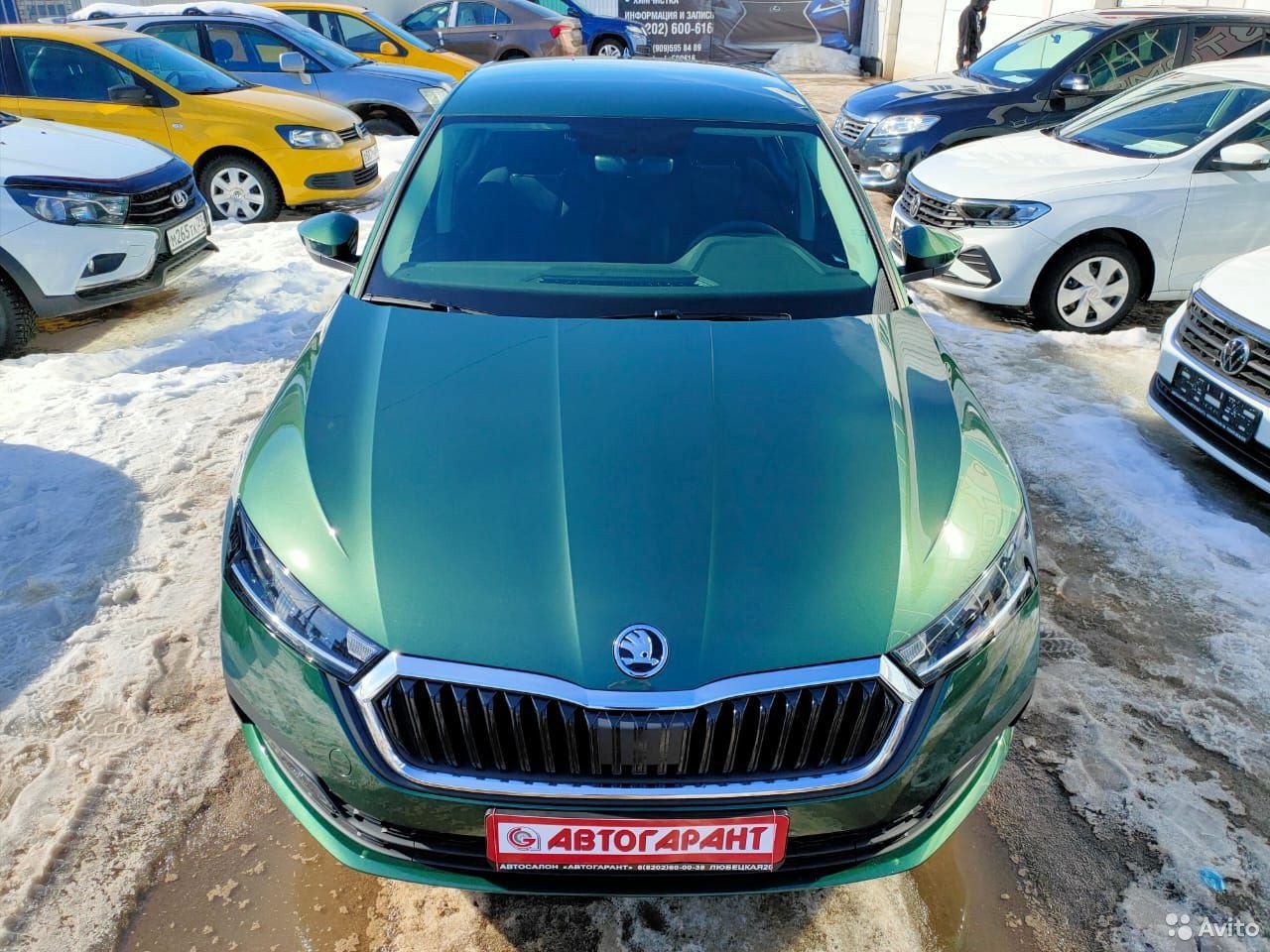 Набор для подкраски сколов и царапин Skoda Octavia EMERALD GREEN (2A2A)