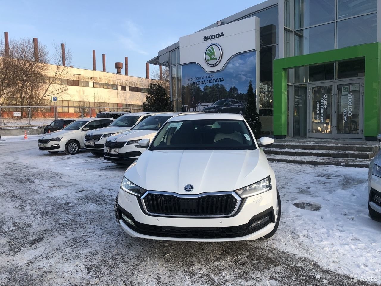 Набор для подкраски сколов Skoda Octavia PURE WHITE (0Q0Q)