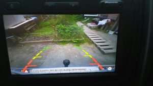 Установка зеркала видеорегистратора с камерой заднего вида и подключение